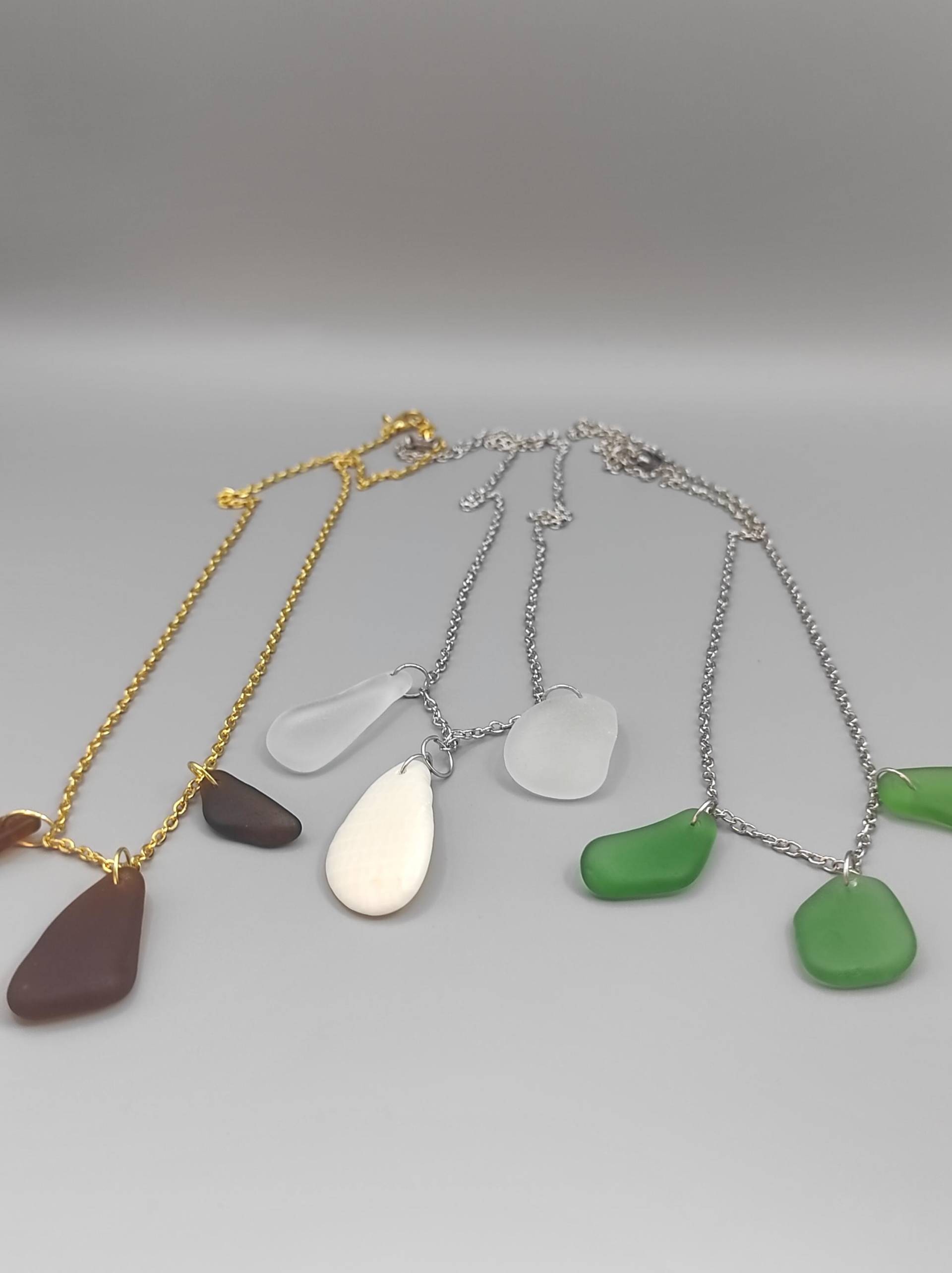 Kette Mit 3 Meerglas-Anhängern | Handgemachter Schmuck Aus Meerglas Wähle Gold Oder Silber, Kettenart & Länge von VeraamMeer