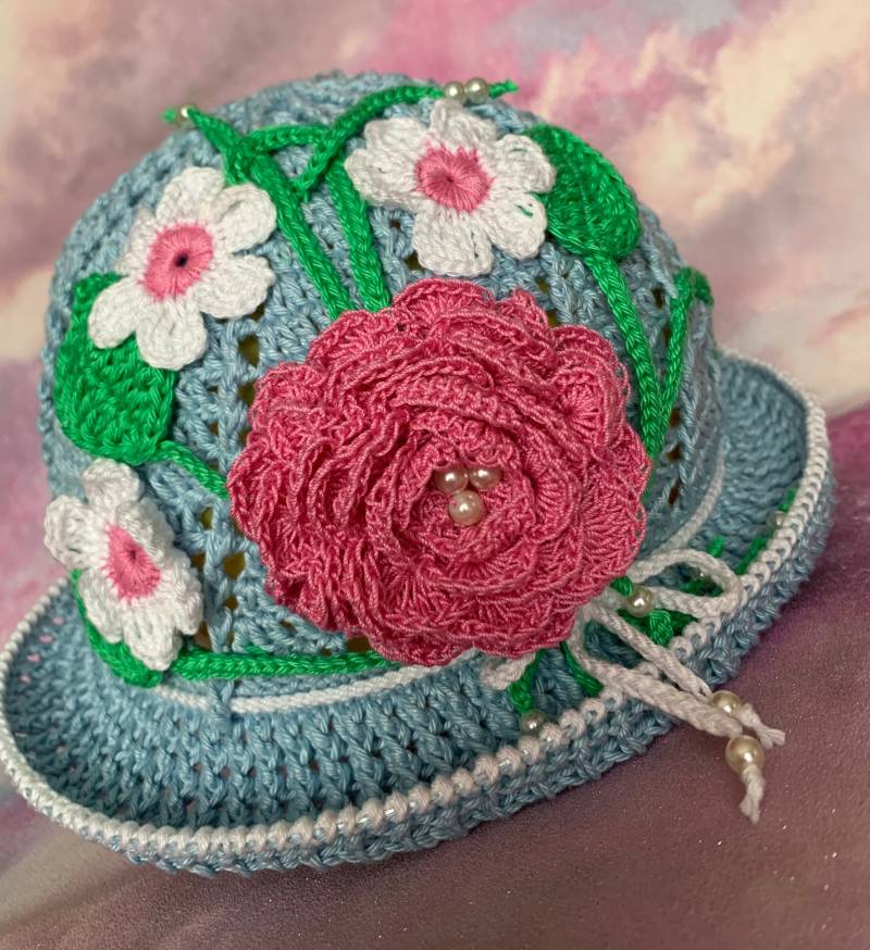 Gehäkelter Sommer Hut, Panamahut, Blumen Hut Gehäkelter Sommer Hut, Panamahut, Blumen Hut von Verascrochet