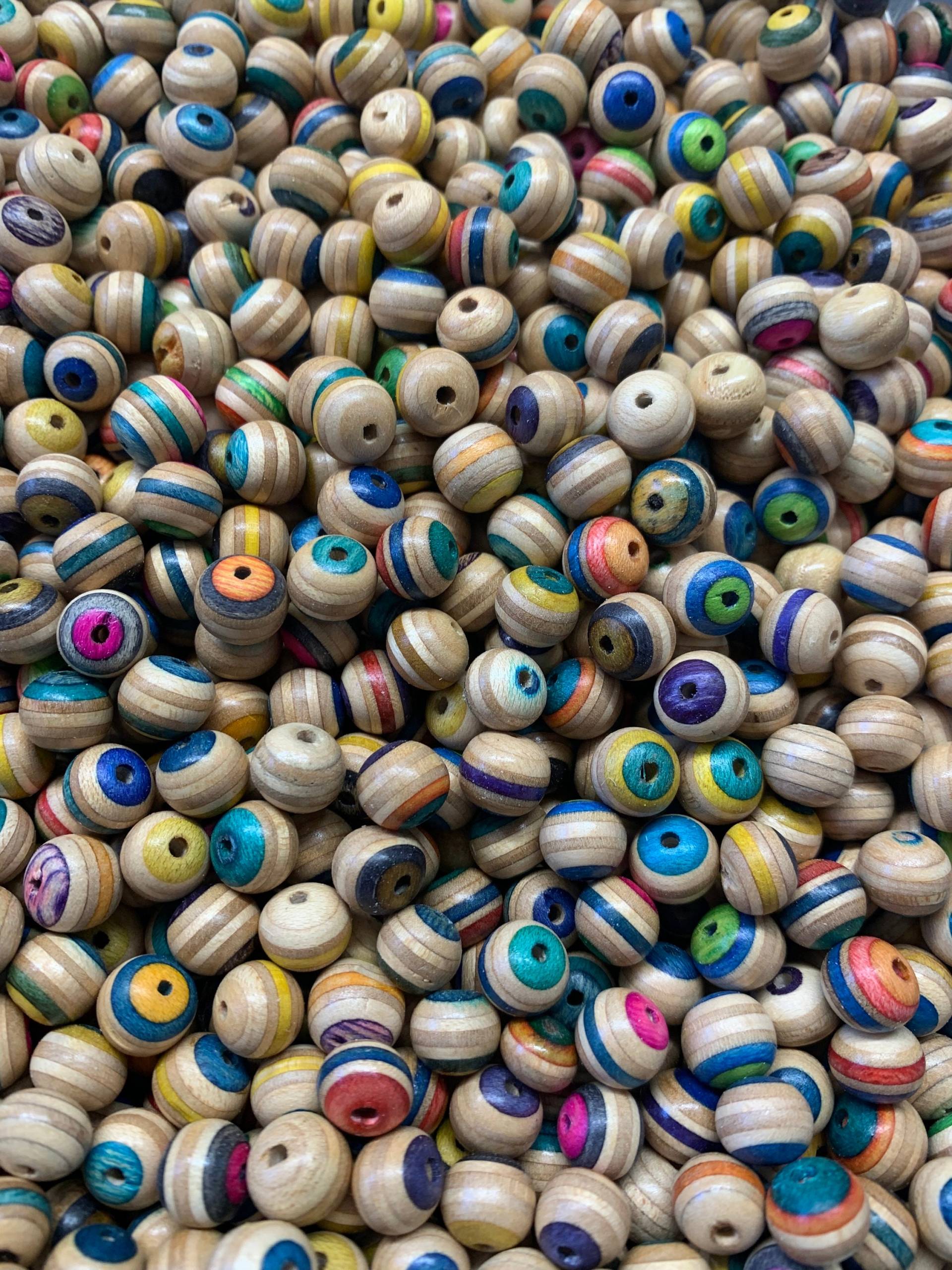 100 Handgefertigte Skateboard Perlen. Perlen 10 Mm Aus Gebrauchten Skateboards von VerdeMountainLLC