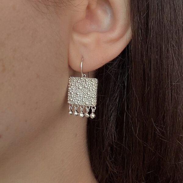 Verdelia Hängeohrringe aus Silber – Fairmined Schmuck Verdelia Hängeohrringe aus Silber – Fairmined Schmuck von Verdelia