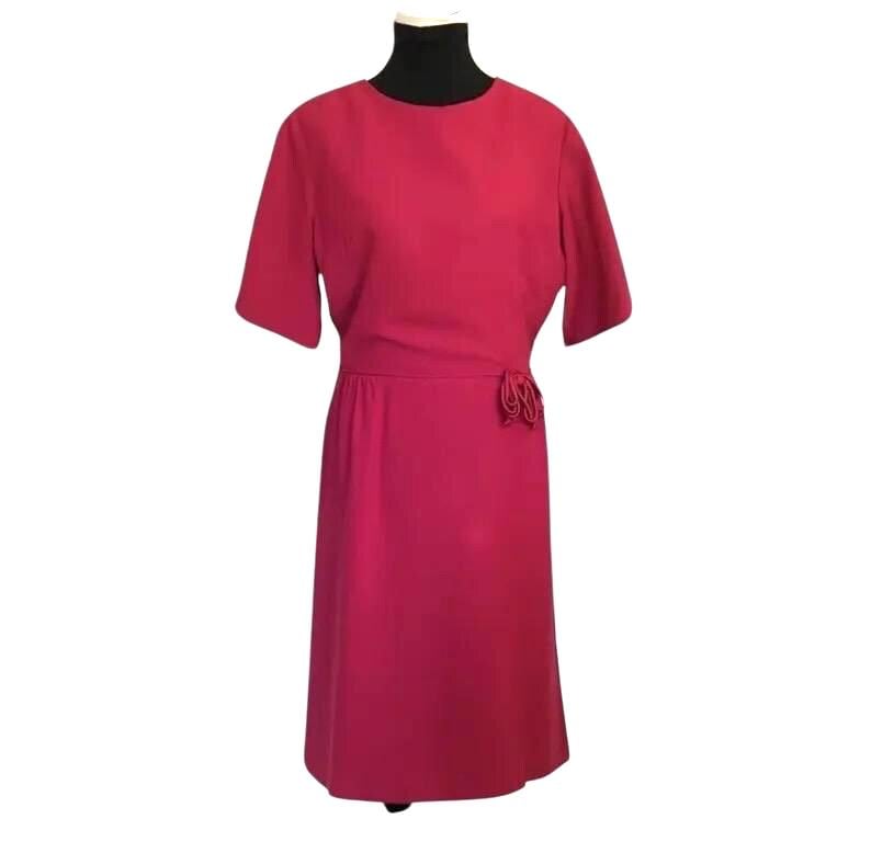 1950Er Jahre Rotes Crepe Etuikleid Vintage Mid Century Office Style von VerilyVintageClothes