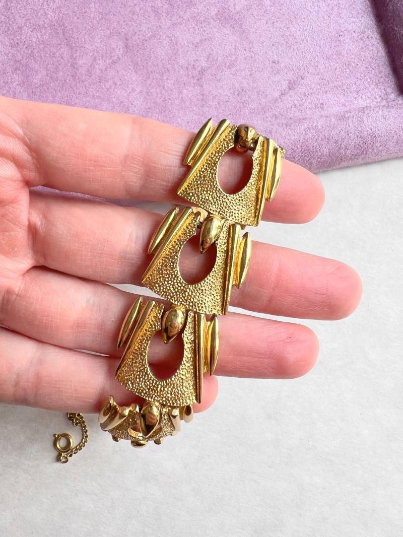 Monet Vintage Kettenarmband Aus Goldfarbenen Gliedern, 1960Er Jahre von VeritaVintage