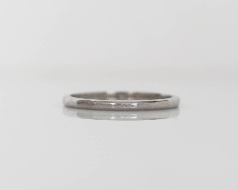 Um 1937 - Platinum Lambert & Bros Gehämmerter Ehering Signiert "1937" Veg # 465 von VermaEstateJewels