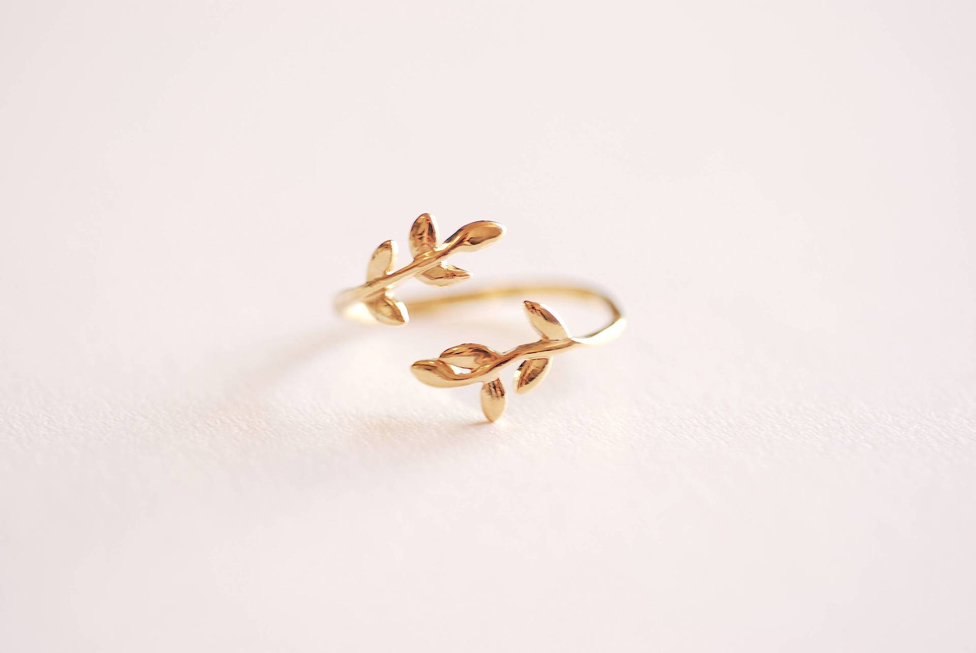 Glänzender Goldring Blatt Ring, Blattgold Rebe Natur Schmuck, Zweig Baum Ring [355] von VermeilSupplies