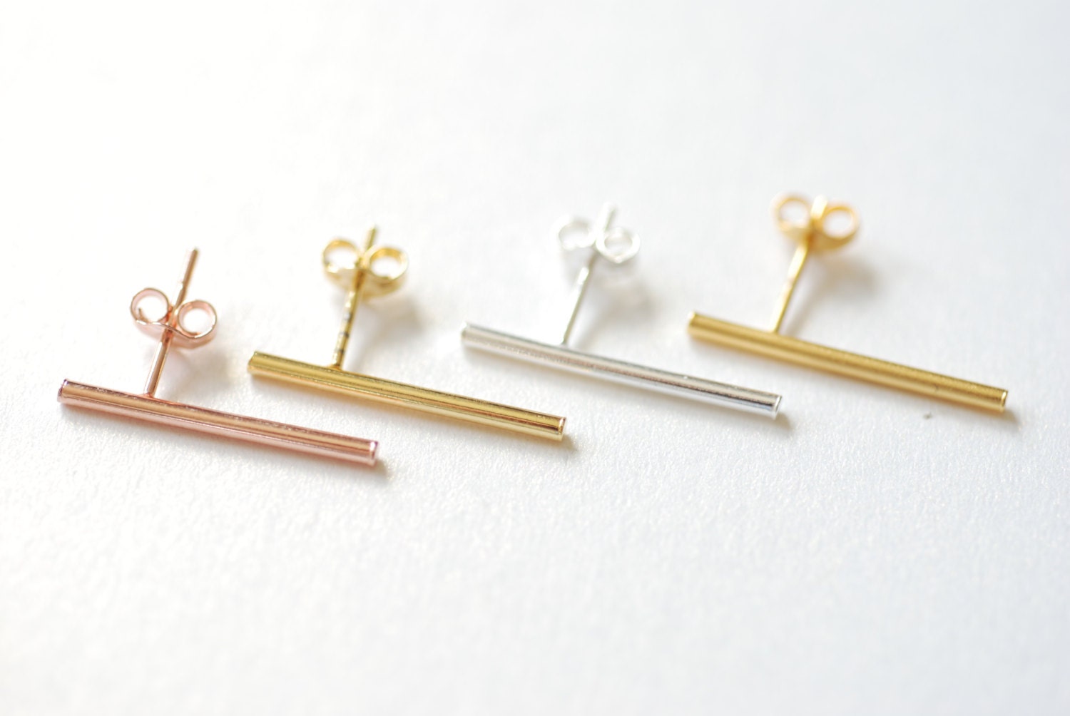 Gold Bar Ohrringe, Rose Bar Sterling Silber Minimalistisch Ohr-Kletterer Gold Bar Ohrringe, Rose Bar Sterling Silber Minimalistisch Ohr-Kletterer von VermeilSupplies