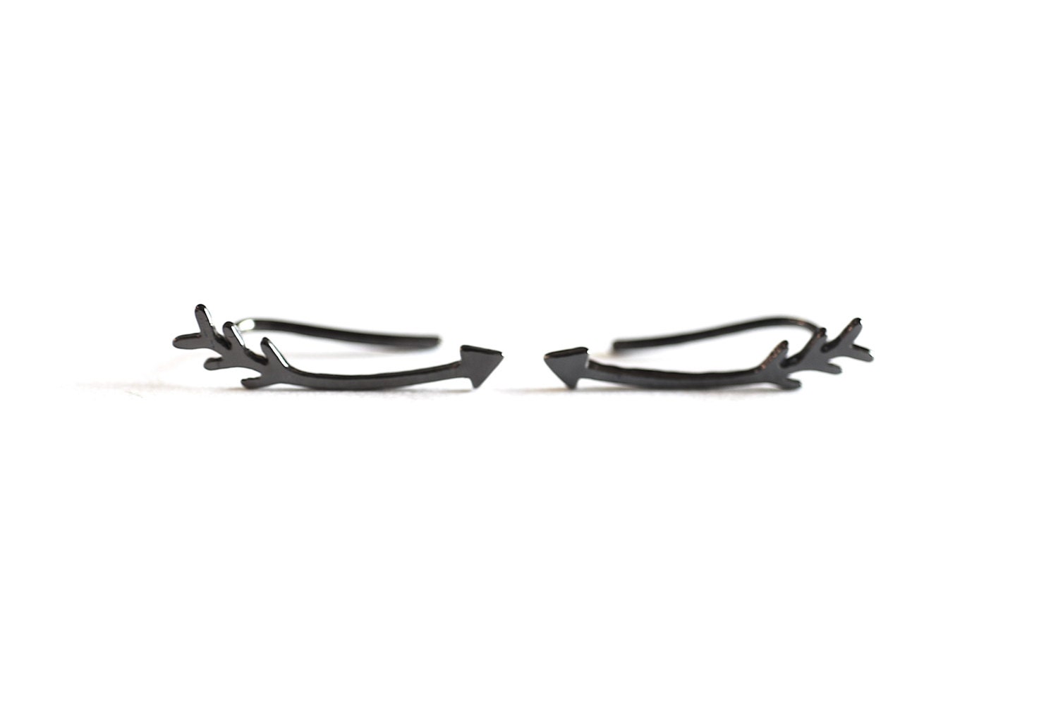 Schwarzgold Rhodiniert Pfeil Ohrring Kletterer Ohr Manschette - 925 Silber-Pfeil-Ohrringe, Crawler, Gebogene Ohrringe, Ohr-Jacke Schwarzgold Rhodiniert Pfeil Ohrring Kletterer Ohr Manschette - 925 Silber-Pfeil-Ohrringe, Crawler, Gebogene Ohrringe, Ohr-Jacke von VermeilSupplies