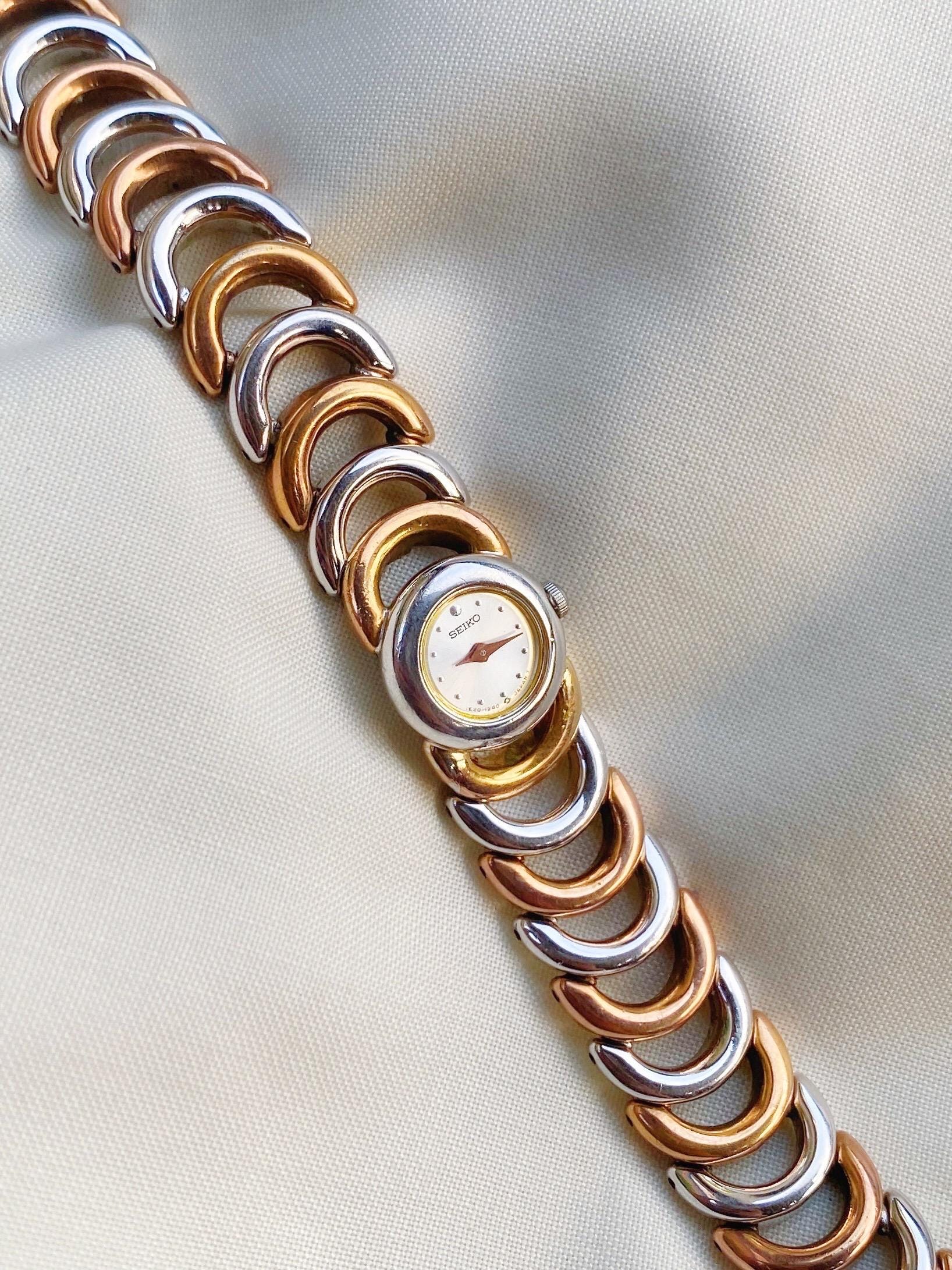 Rare Vintage 1990S Seiko Damenuhr Einzigartige Ringe Armband von Verncellvintage