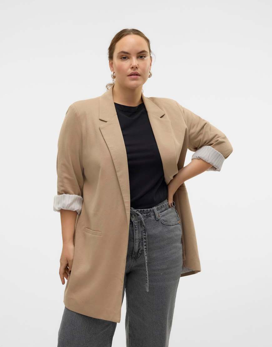 Vero Moda Curve - Blazer in Cremeweiß Vero Moda Curve - Blazer in Cremeweiß von Vero Moda Curve