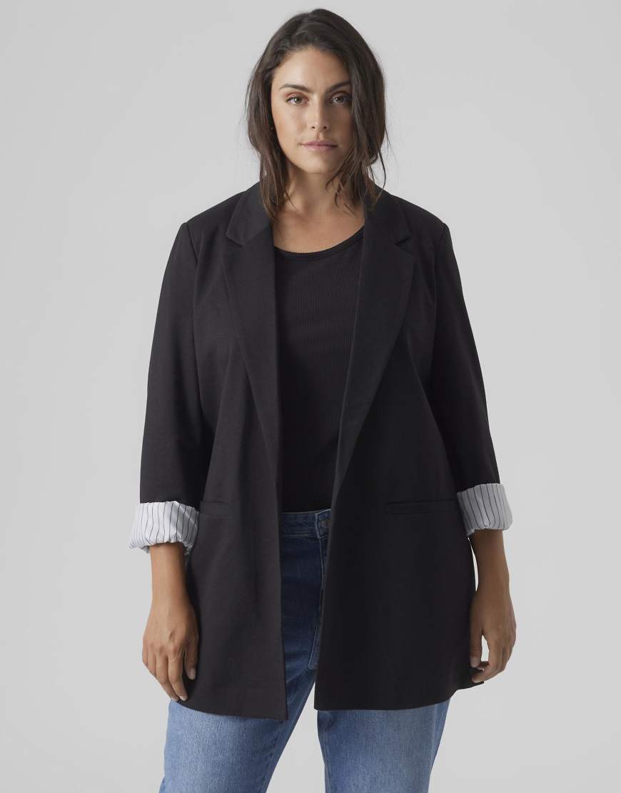 Vero Moda Curve - Blazer in Schwarz Vero Moda Curve - Blazer in Schwarz von Vero Moda Curve