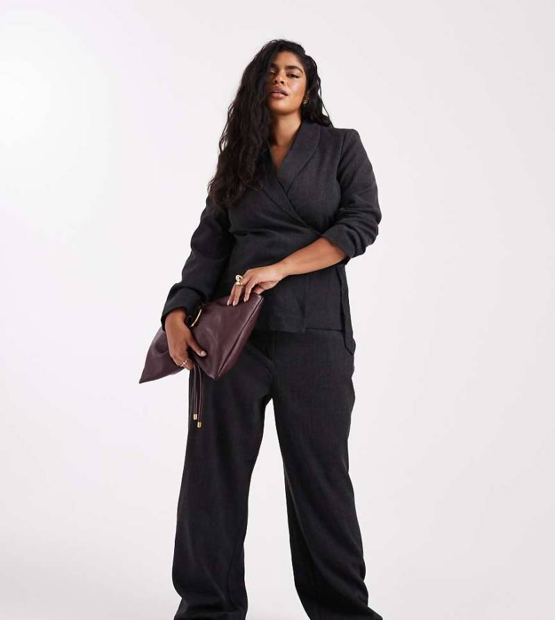 Vero Moda Curve - Elegante Hose in Dunkelgrau meliert mit weitem Bein, Kombiteil Vero Moda Curve - Elegante Hose in Dunkelgrau meliert mit weitem Bein, Kombiteil von Vero Moda Curve