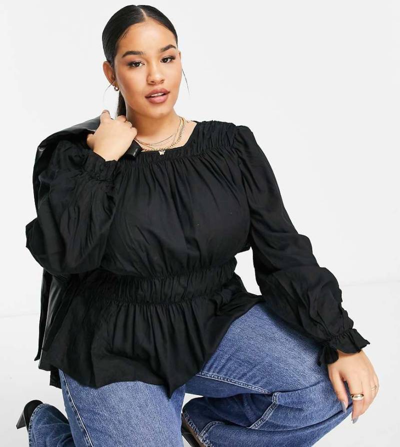 Vero Moda Curve - Geraffte Bluse in Schwarz von Vero Moda Curve