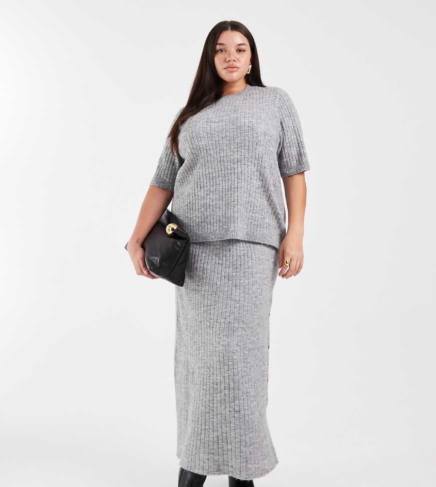 Vero Moda Curve - Gerippter Midi-Strickrock in Grau meliert, Kombiteil von Vero Moda Curve