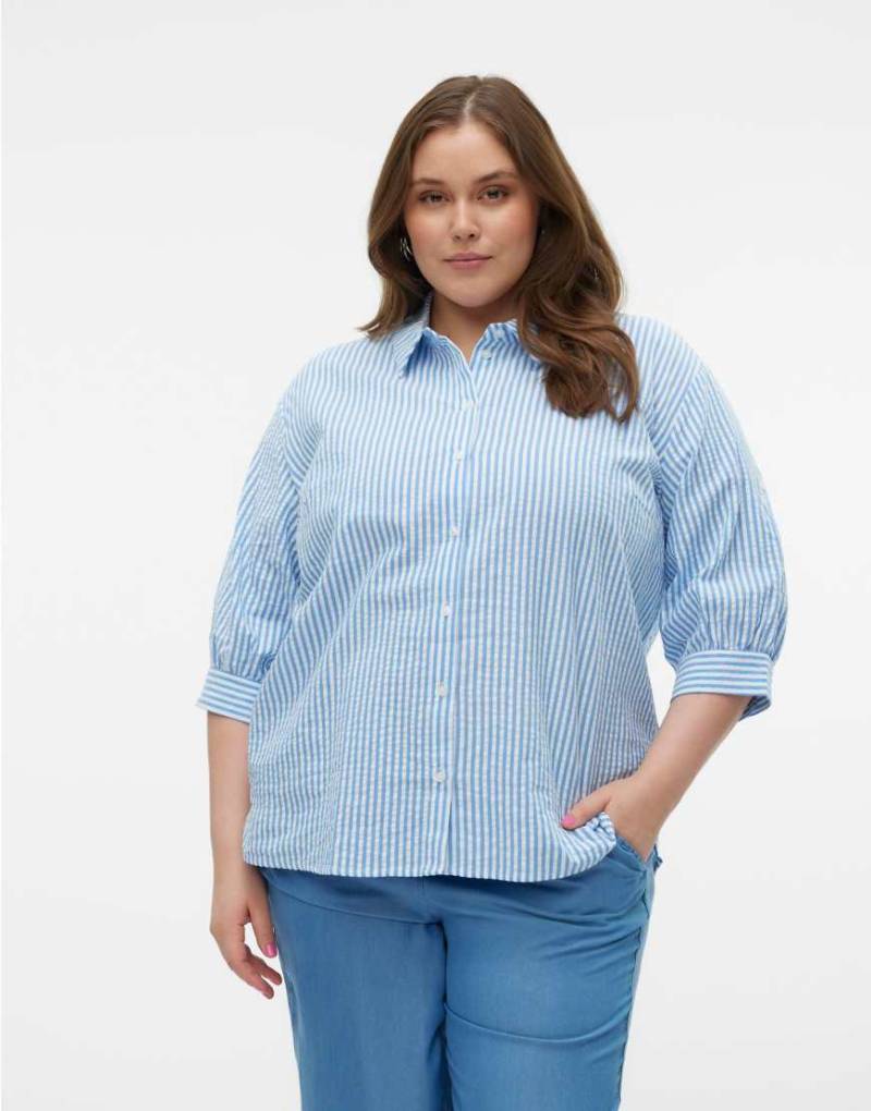 Vero Moda Curve - Hemdbluse in Vista-Blau von Vero Moda Curve