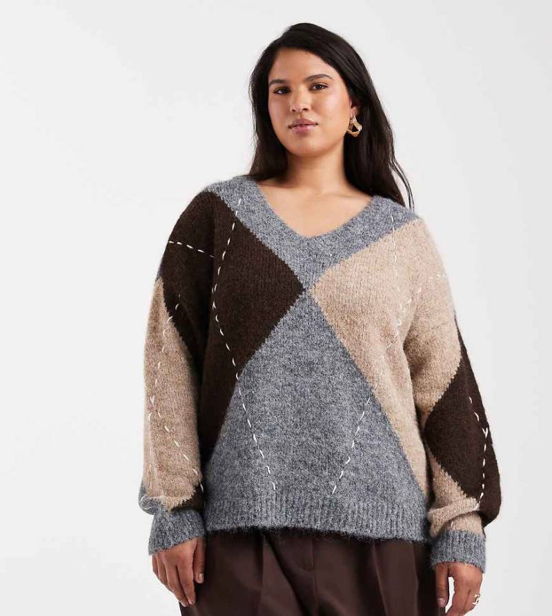 Vero Moda Curve - Hochgeschlossener Oversized-Strickpullover in meliertem Mittelgrau mit Argyle-Rautenmuster von Vero Moda Curve