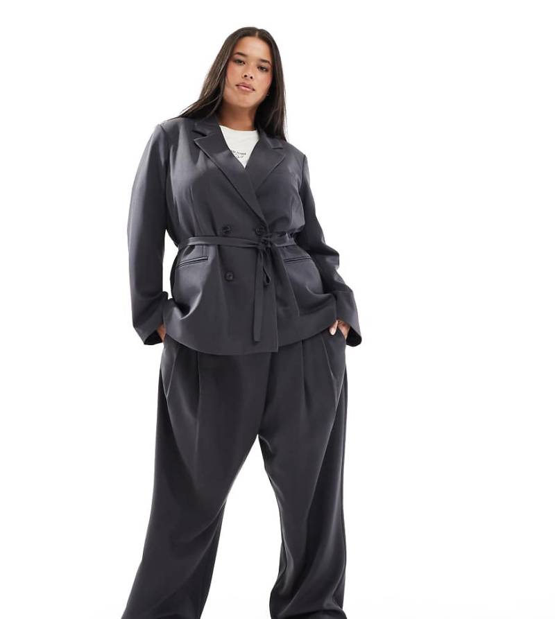 Vero Moda Curve - Hose in Dunkelgrau mit weitem Bein und Wickeldetail vorne, Kombiteil von Vero Moda Curve