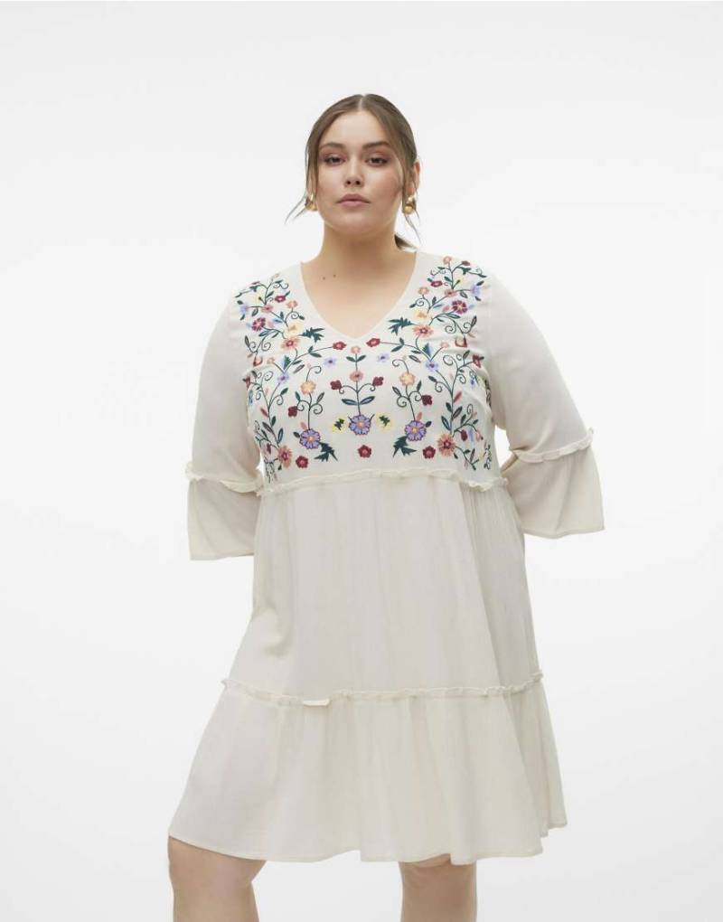 Vero Moda Curve - Kleid in Birkenweiß-Neutral von Vero Moda Curve