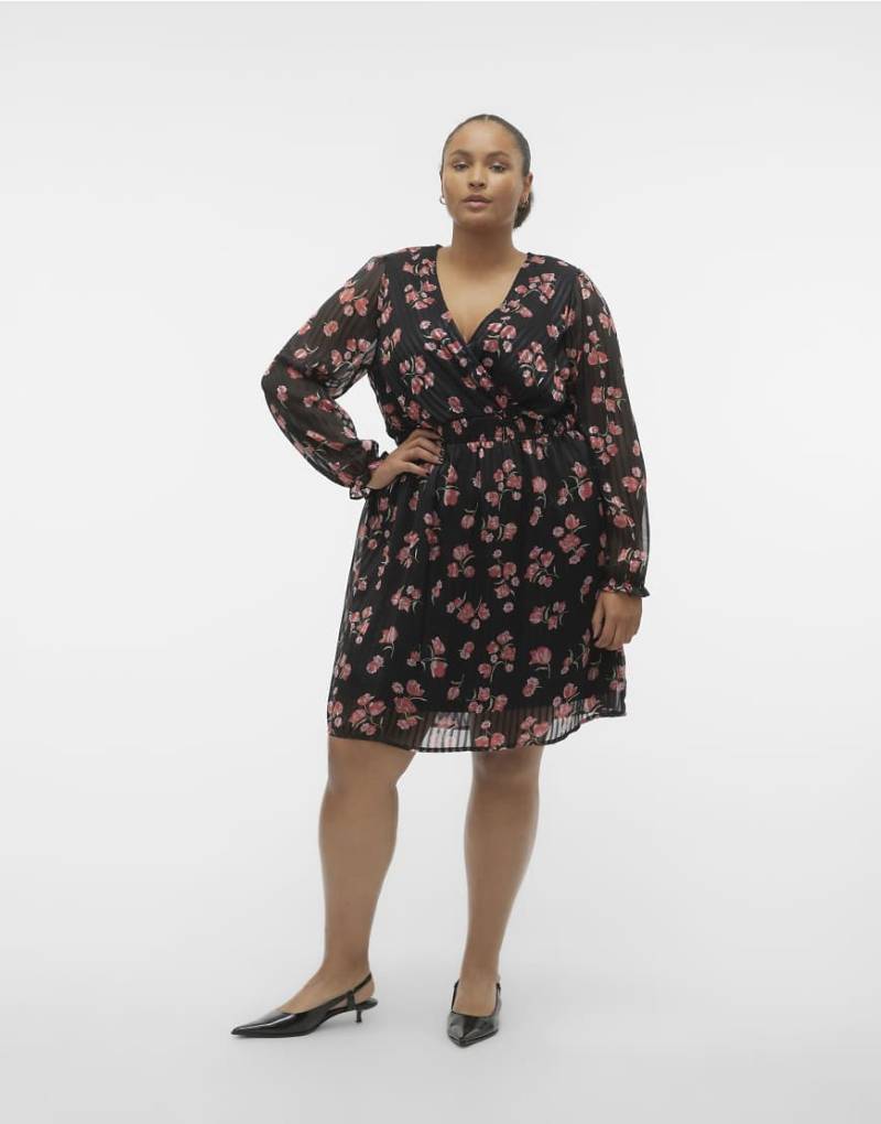 Vero Moda Curve - Kleid in Schwarz von Vero Moda Curve
