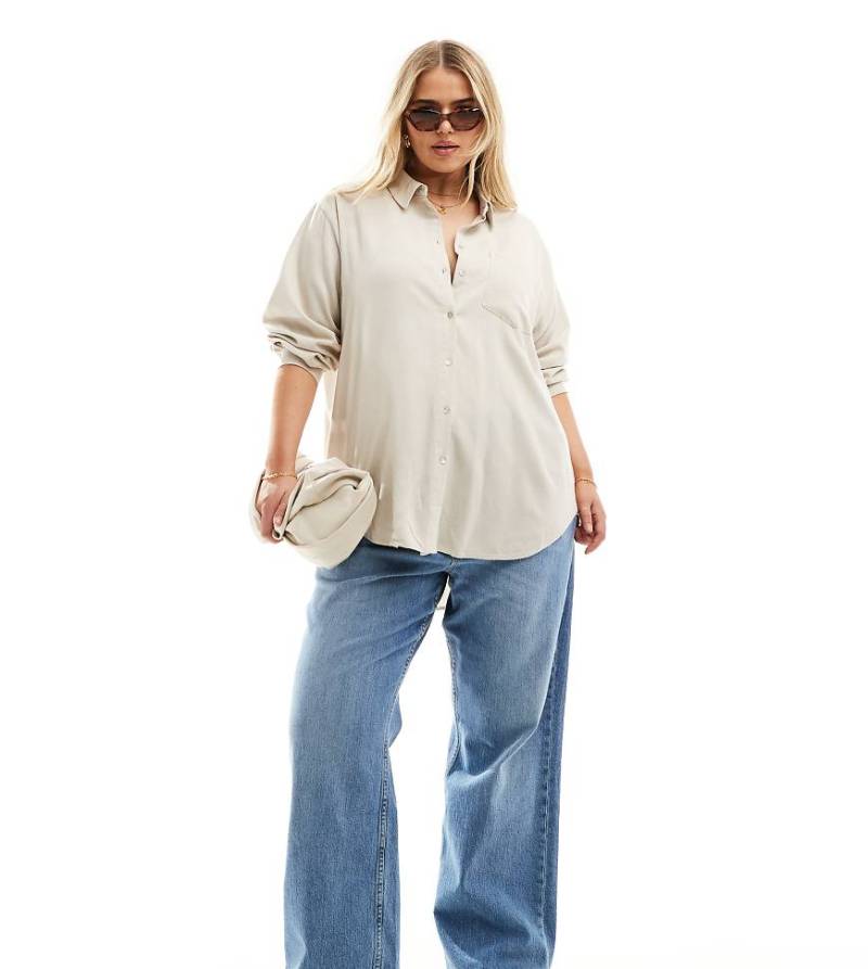 Vero Moda Curve - Langärmlige Hemdbluse aus Leinenmix in Steinbeige-Neutral von Vero Moda Curve