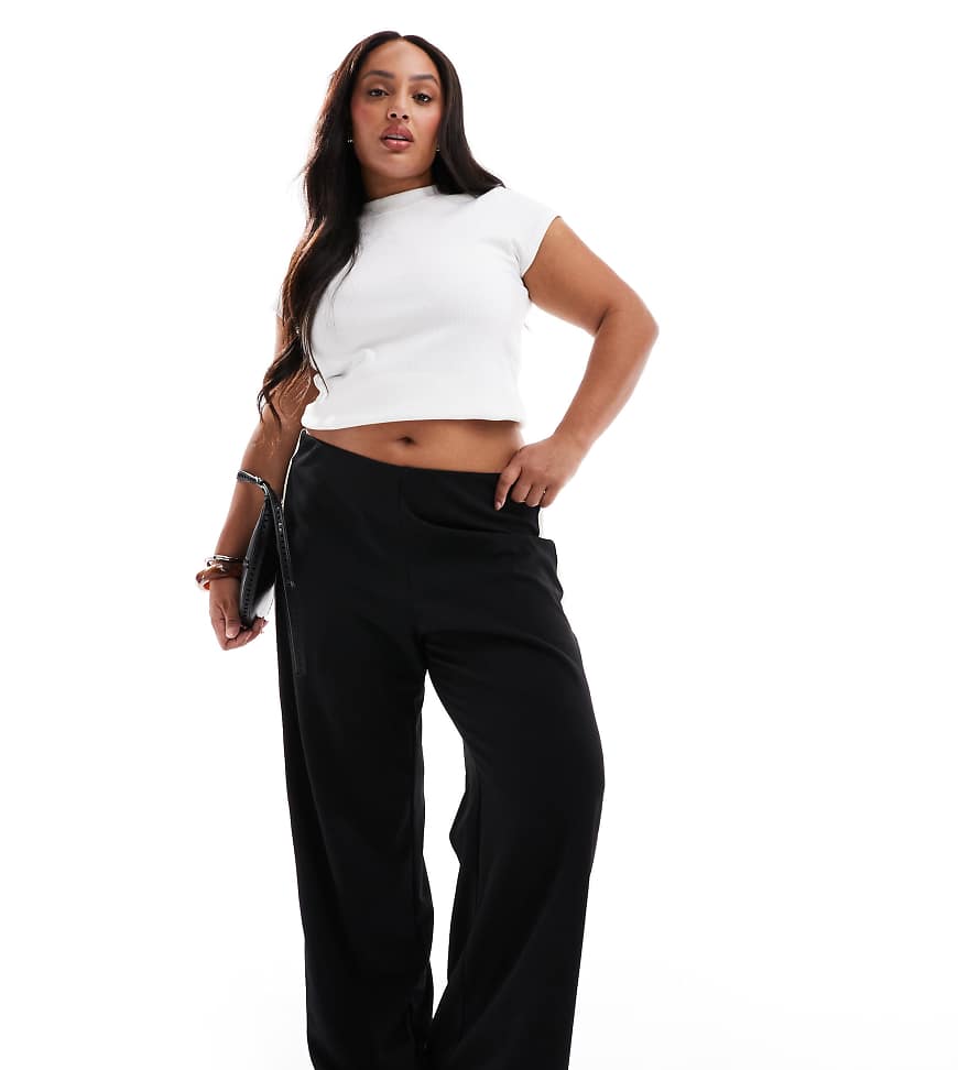 Vero Moda Curve - Lockere Schlupfhose in Schwarz mit seitlichem Streifen Vero Moda Curve - Lockere Schlupfhose in Schwarz mit seitlichem Streifen von Vero Moda Curve