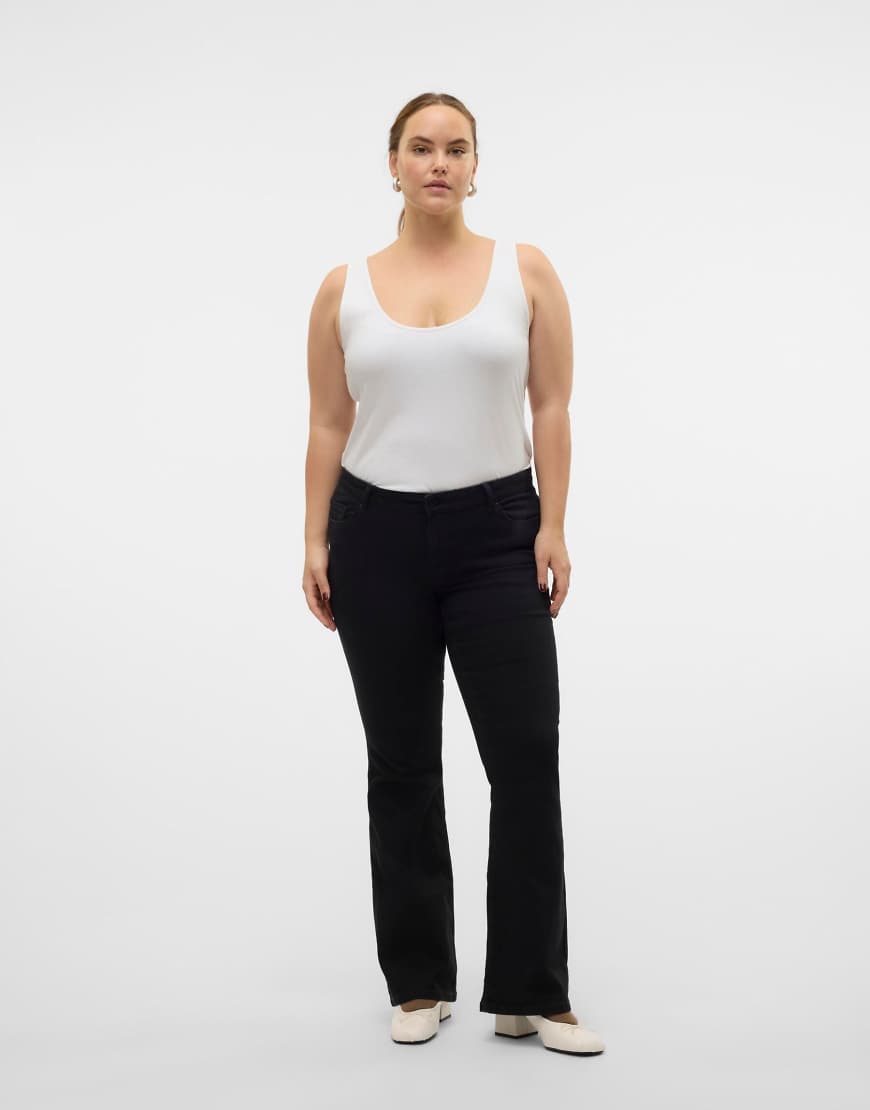 Vero Moda Curve - Schlagjeans in Schwarz Vero Moda Curve - Schlagjeans in Schwarz von Vero Moda Curve