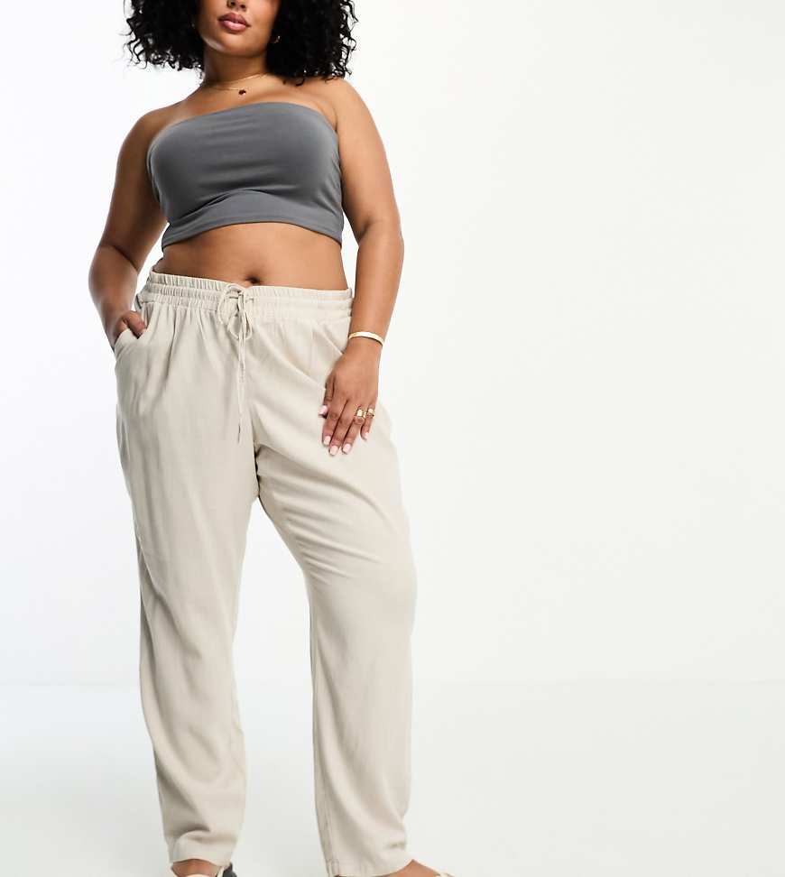 Vero Moda Curve - Schmal zulaufende Hose aus Leinen-Mix in Stone-Neutral Vero Moda Curve - Schmal zulaufende Hose aus Leinen-Mix in Stone-Neutral von Vero Moda Curve