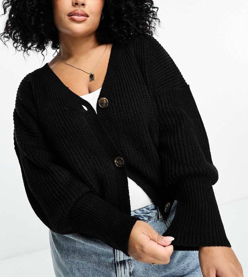 Vero Moda Curve - Strickjacke in Schwarz mit Knopfleiste von Vero Moda Curve