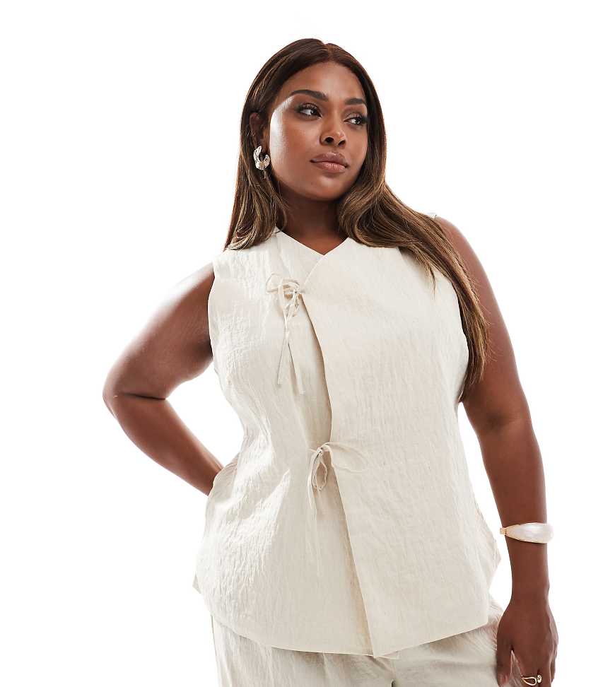 Vero Moda Curve - Vorne gebundene Weste in Creme, Kombiteil-Weiß von Vero Moda Curve