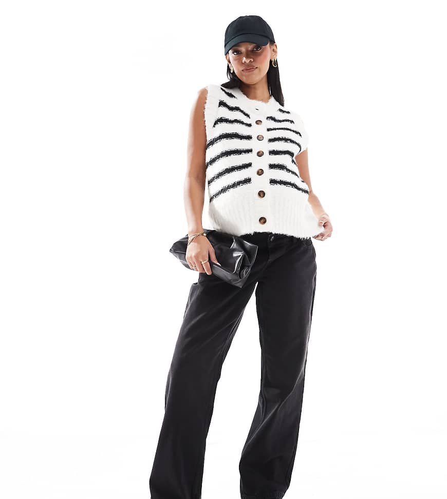 Vero Moda Maternity - Weit geschnittene Umstandsjeans in verwaschenem Schwarz mit Überbauchbund von Vero Moda Maternity