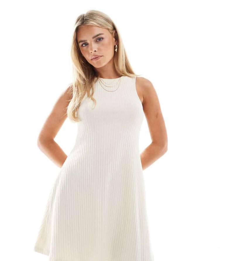 Vero Moda Petite - Geripptes Minikleid in Cremeweiß mit Ringerrücken von Vero Moda Petite