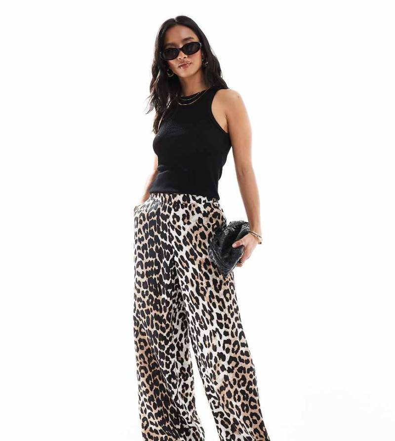 Vero Moda Petite - Schlupfhose mit Leopardenmuster und weitem Bein-Bunt von Vero Moda Petite