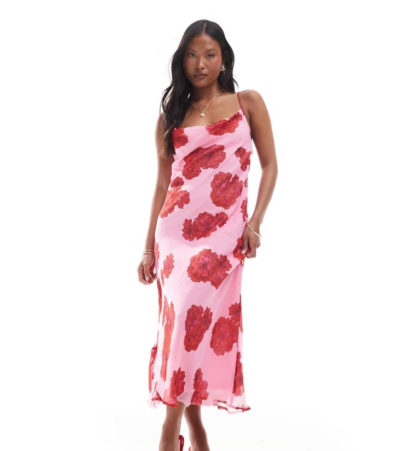 Vero Moda Petite - Smilla - Midi-Trägerkleid in Rosa mit rotem Blumenmuster und Wasserfallausschnitt von Vero Moda Petite