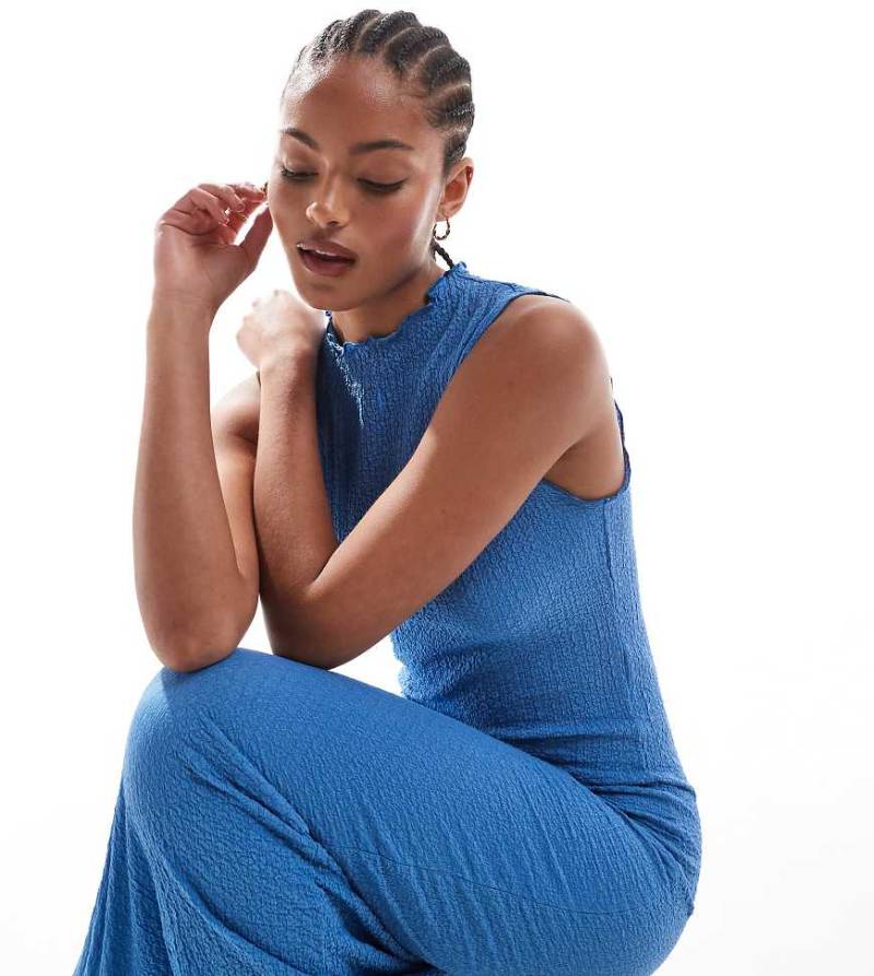 Vero Moda Tall - Ärmelloses, strukturiertes Maxikleid in Blau-Schwarz von Vero Moda Tall
