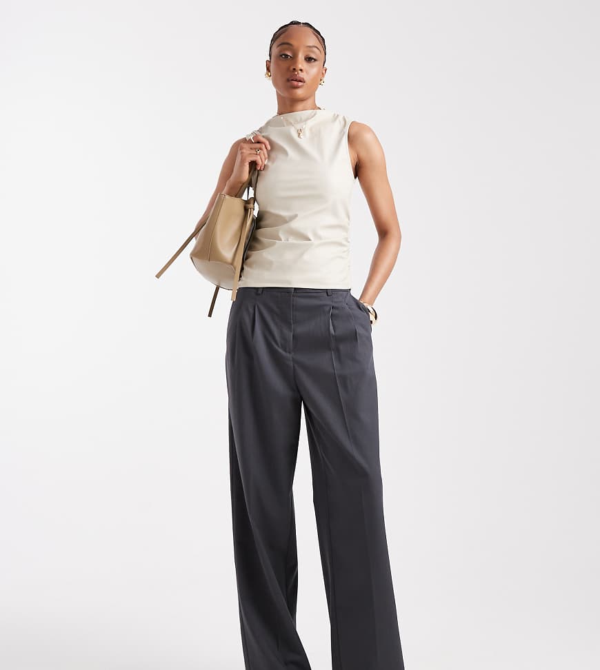 Vero Moda Tall - Elegante Dad Fit Hose in Mittelgrau von Vero Moda Tall