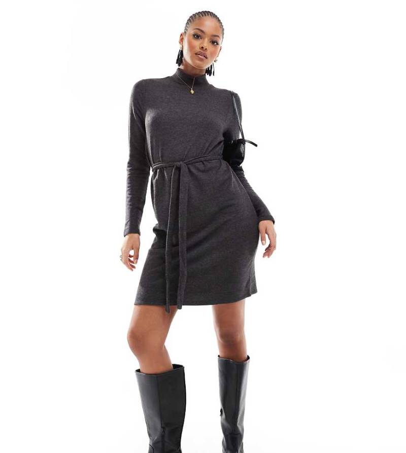 Vero Moda Tall - Hochgeschlossenes Strick-Minikleid in Schwarz mit Bindebund von Vero Moda Tall