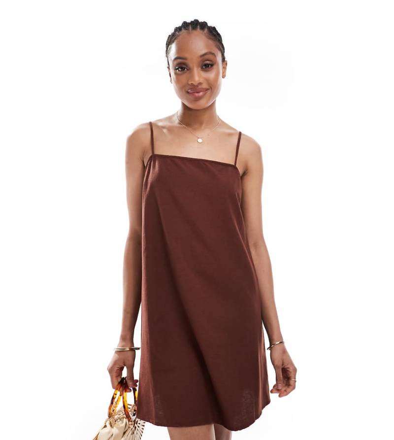 Vero Moda Tall - Minikleid zum Hineinschlüpfen in Schokobraun mit Leinenanteil von Vero Moda Tall