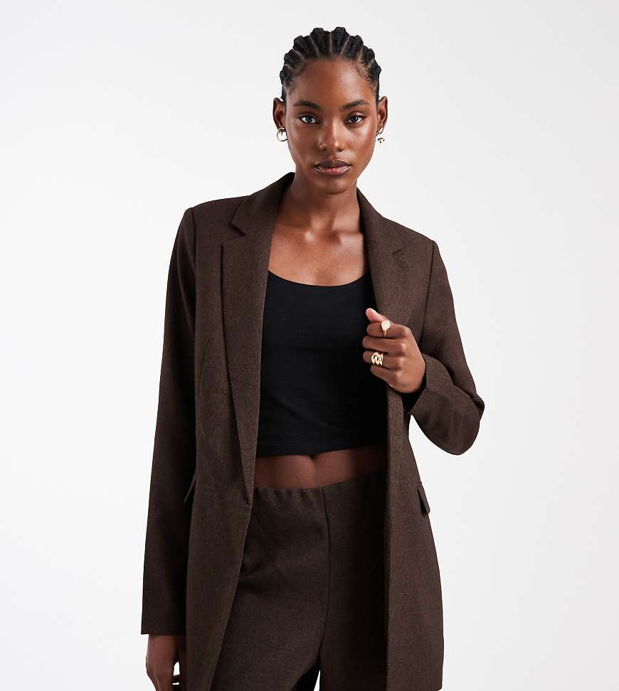 Vero Moda Tall - Oversize-Blazer im Tweed-Look in Schokobraun, Kombiteil-Brown von Vero Moda Tall