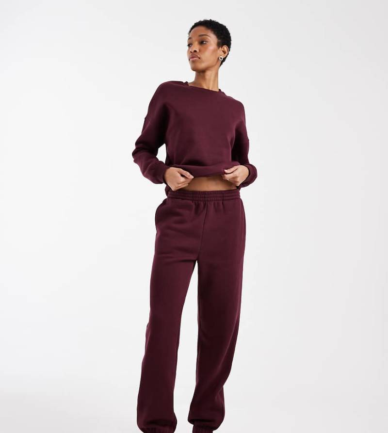 Vero Moda Tall - Oversize-Jogginghose in Burgunderrot mit Bündchen, Kombiteil von Vero Moda Tall