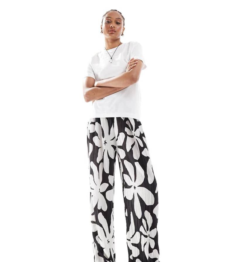 Vero Moda Tall - Plissee-Hose mit hohem Bund, weitem Bein und tropischem Blumenmuster-Schwarz von Vero Moda Tall