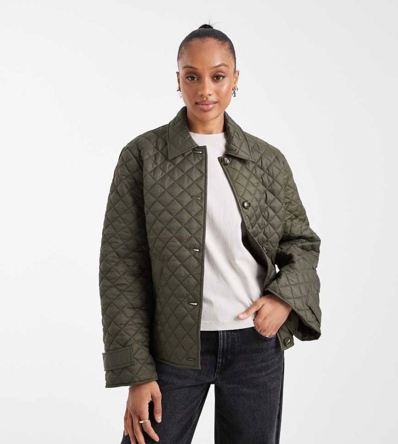 Vero Moda Tall - Steppjacke mit Knopfleiste in tiefem Khaki-Grün von Vero Moda Tall