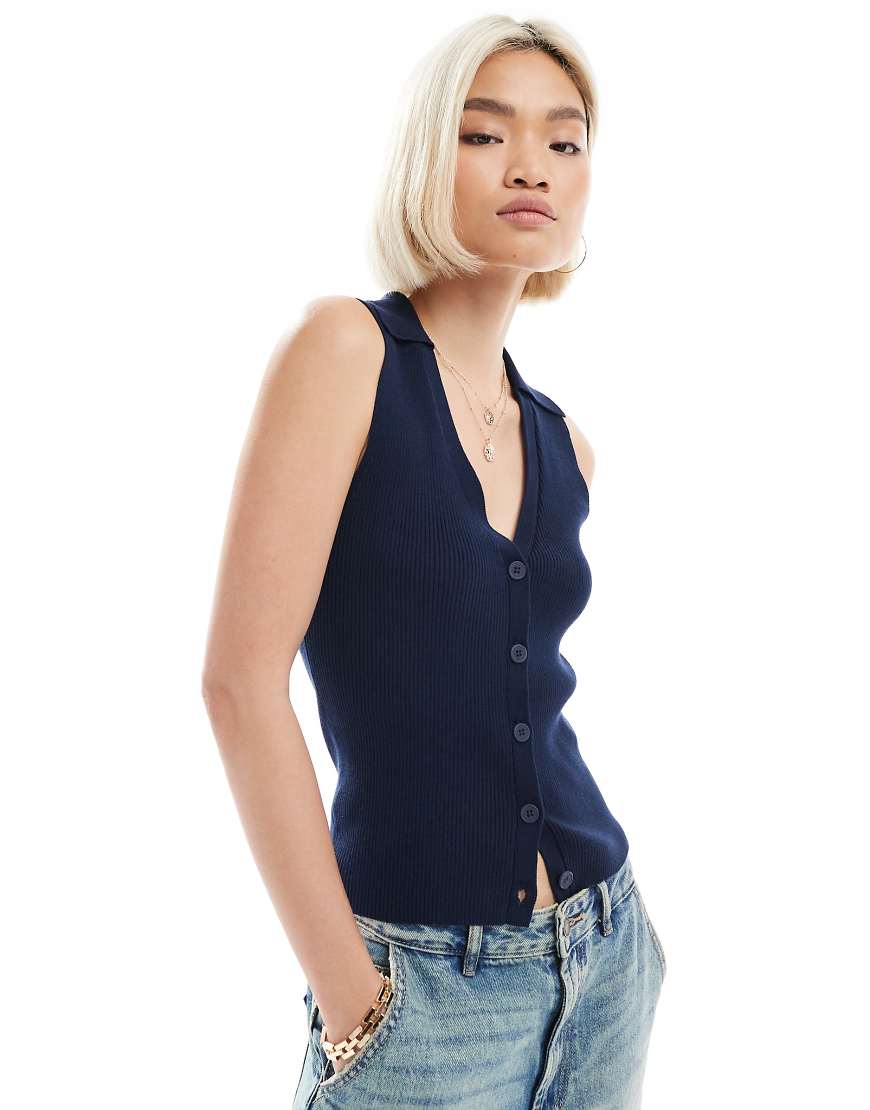 Vero Moda - Ärmelloses Rippstrick-Poloshirt in Marineblau von Vero Moda