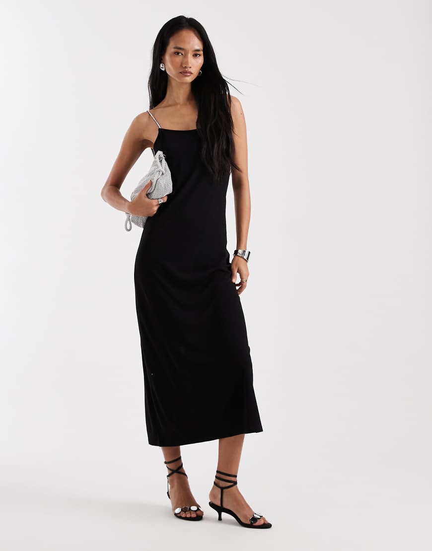 Vero Moda - Anschmiegsames Jersey-Midikleid in Schwarz mit Strassverzierung und schmalen Trägern von Vero Moda