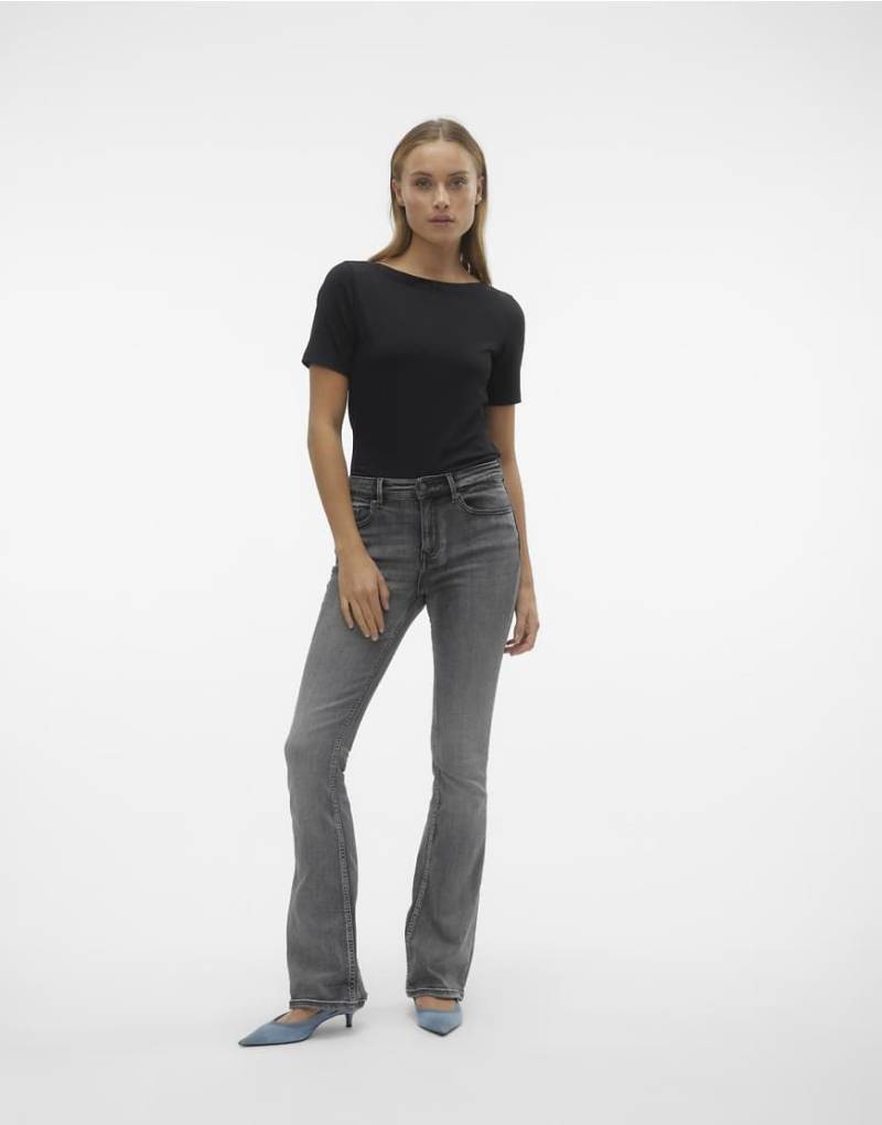 Vero Moda - Ausgestellte Jeans in mittlerem Denimgrau von Vero Moda