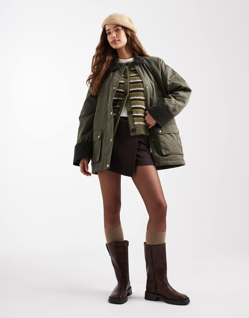 Vero Moda - Barn-Jacke in Khaki mit Kontrast-Besatz aus Cord-Grün von Vero Moda