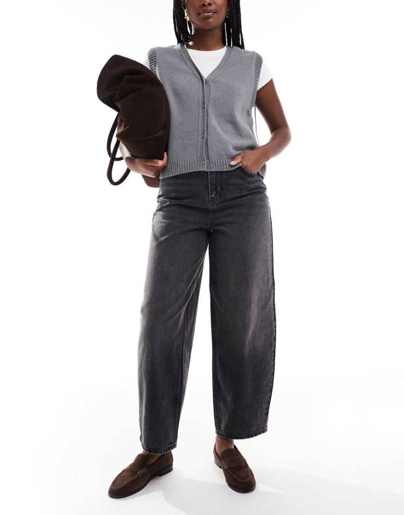 Vero Moda - Billie - Jeans in schwarzer Waschung mit hohem Bund und abgerundetem, weitem Bein von Vero Moda