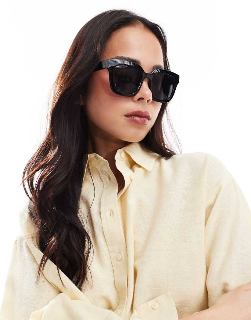 Vero Moda - Eckige Oversize-Sonnenbrille in Schwarz von Vero Moda