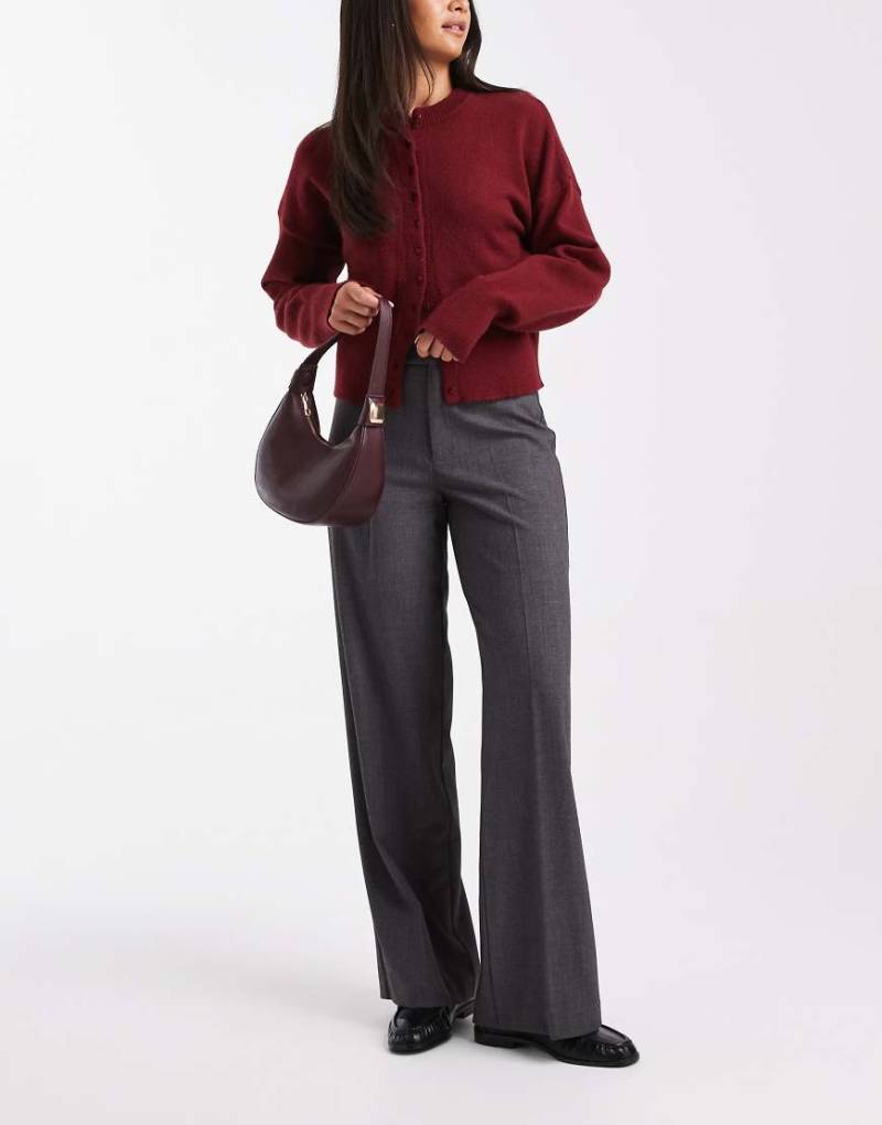 Vero Moda - Elegante Hose in Dunkelgrau meliert mit geradem Bein und Bügelfalte vorn Vero Moda - Elegante Hose in Dunkelgrau meliert mit geradem Bein und Bügelfalte vorn von Vero Moda