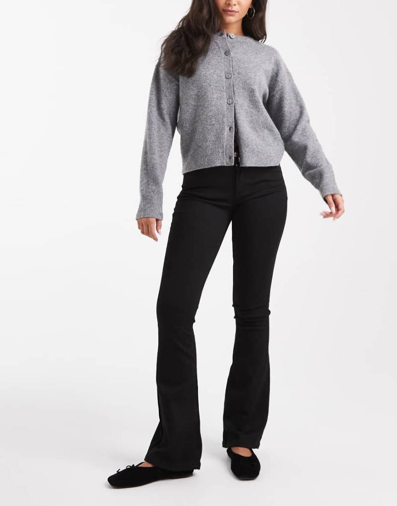 Vero Moda - Flash - Schlag-Jeans in Schwarz mit mittelhohem Bund von Vero Moda