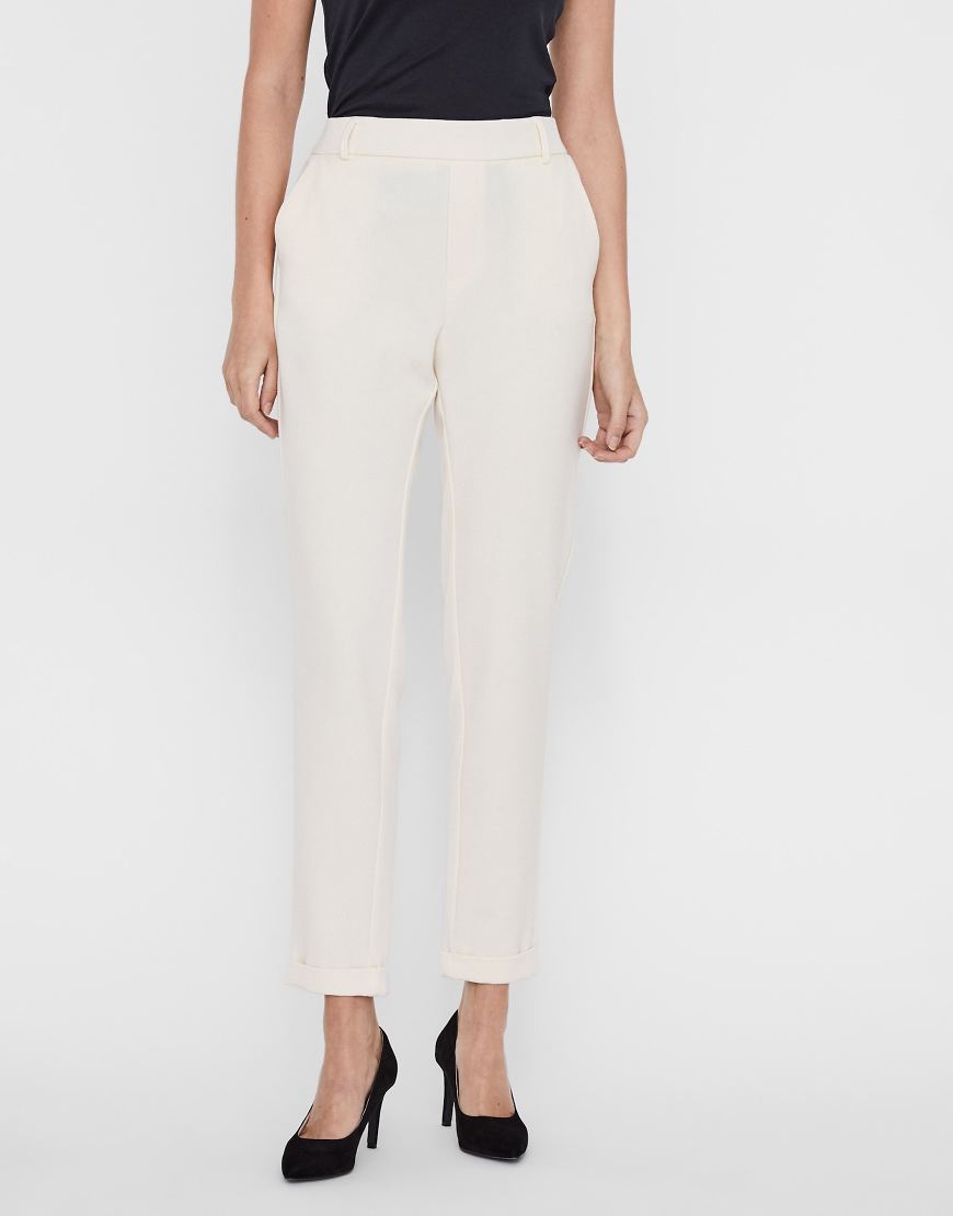 Vero Moda - Gerade geschnittene Hose in Cremeweiß von Vero Moda
