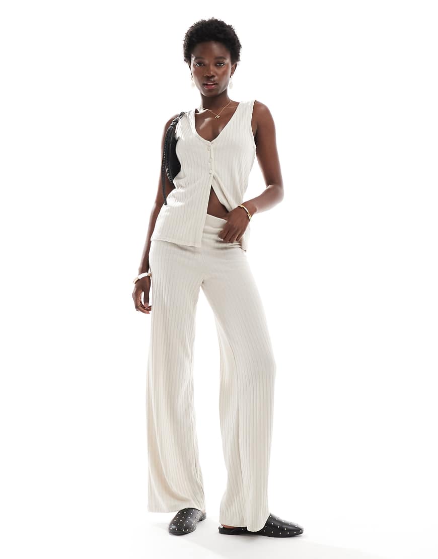 Vero Moda - Gerippte Hose in Cremeweiß mit weitem Bein, Kombiteil von Vero Moda