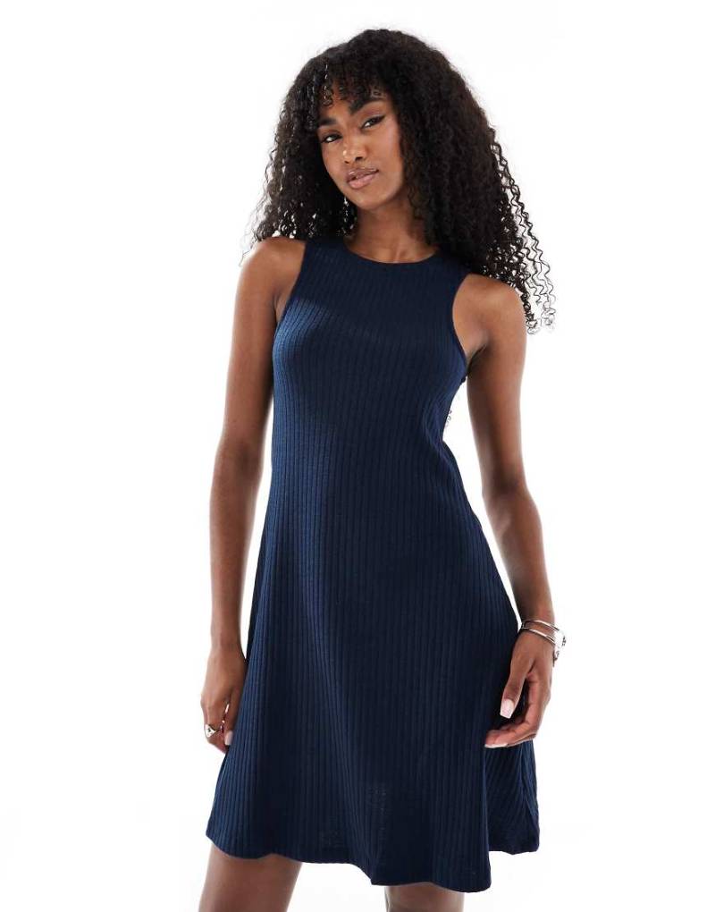 Vero Moda - Geripptes Minileid in Marineblau mit Ringerrücken von Vero Moda